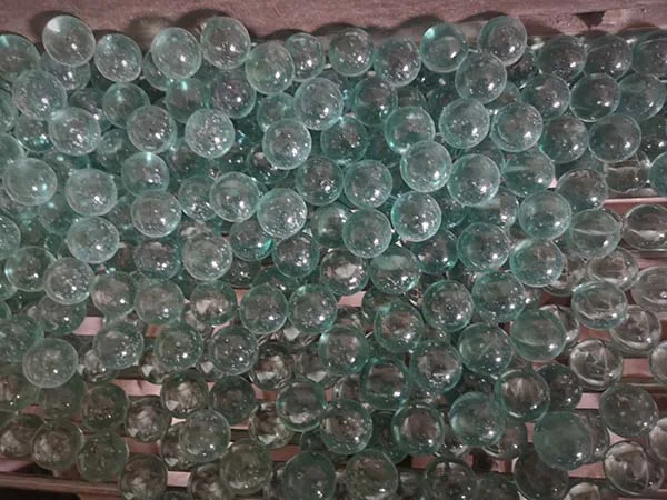 Glass balls prepared as the main raw material for fiberglass production